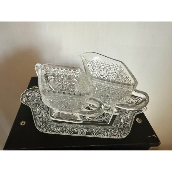Indiana Glass Tiara Sugar and Creamer Set with Tray Sandwich Glass - Picture 2 of 8